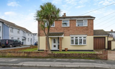 4 Bed in Bude