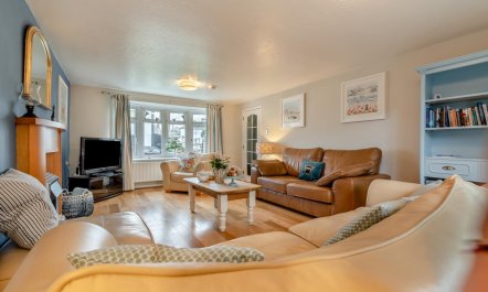 4 Bed in Bude 3