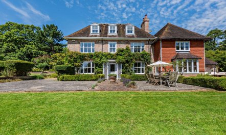 6 Bed in Robertsbridge 2