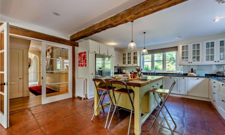 6 Bed in Robertsbridge 6