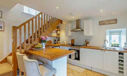 1 Bed in New Mills 1