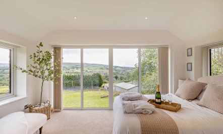 1 Bed in New Mills 4