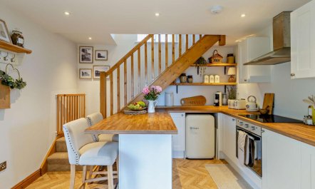 1 Bed in New Mills 9