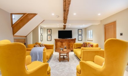 3 Bed in Westmancote 5
