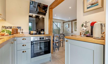 2 Bed in Thurton 2