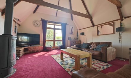 4 Bed in Malborough 2