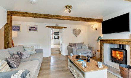 3 Bed in West Down 3