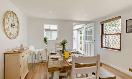 3 Bed in West Down 5