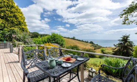 2 Bed in Maidencombe