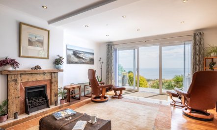 2 Bed in Maidencombe 3