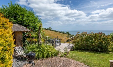 2 Bed in Maidencombe 1