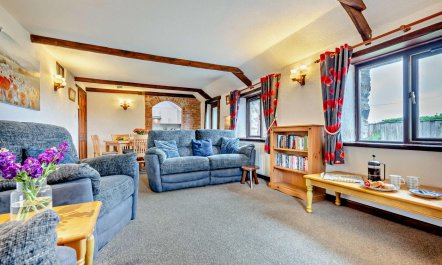 2 Bed in St. Merryn 1