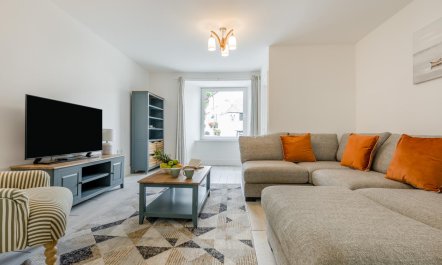 4 Bed in West Looe 1