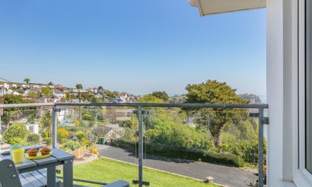 3 Bed in Teignmouth 1