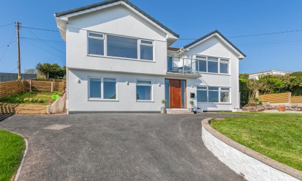 3 Bed in Teignmouth 2