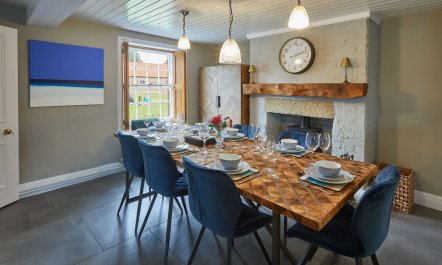 4 Bed in Egton 1