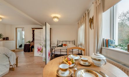 1 Bed in Ludchurch 4