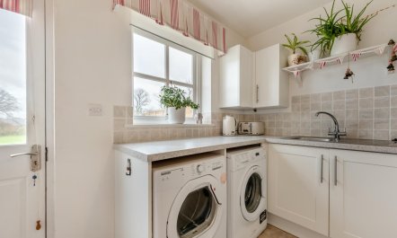 1 Bed in Ludchurch 6