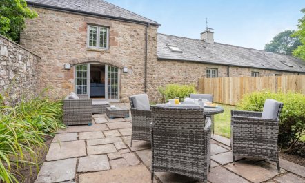 2 Bed in Nant-y-derry 2