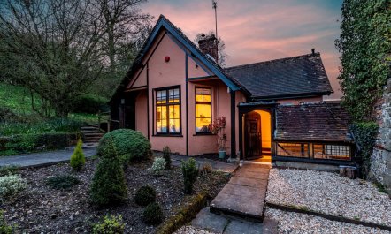 2 Bed in Tollard Royal 1