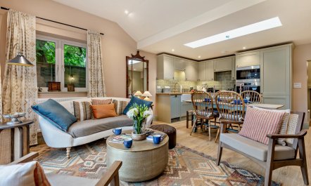 3 Bed in Durweston 3