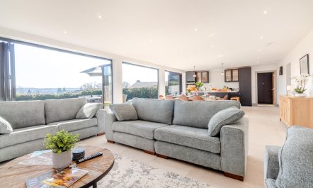 4 Bed in Gressenhall 2