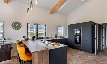 4 Bed in Littleham 4