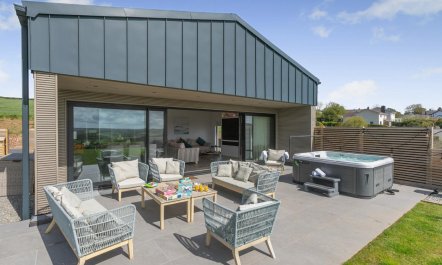 4 Bed in Littleham 6