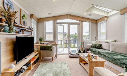 2 Bed in Gilfachrheda 2