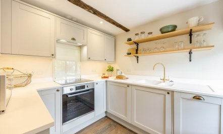 1 Bed in Frampton On Severn 2