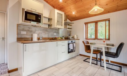 1 Bed in Milton Abbas 8