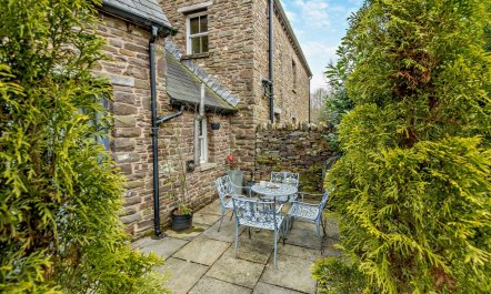 2 Bed in Pentre Bach