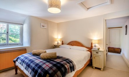 2 Bed in Highcliffe 4