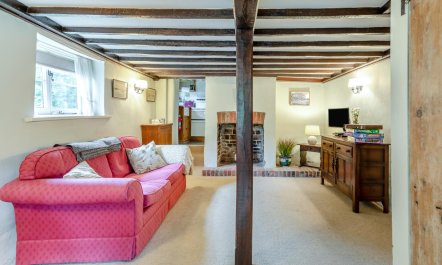 1 Bed in Highcliffe 4