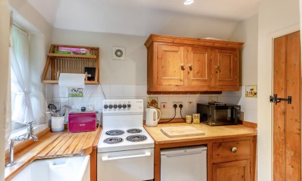 1 Bed in Highcliffe 6