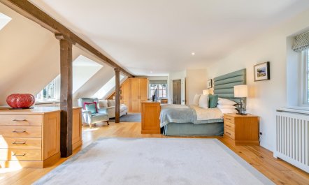 7 Bed in Henley-on-Thames 9