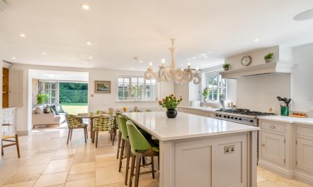 7 Bed in Henley-on-Thames 3