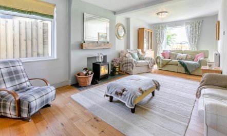 4 Bed in Yarnscombe 3