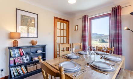 3 Bed in Strathkanaird 5