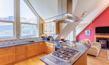 3 Bed in Letterfinlay 1