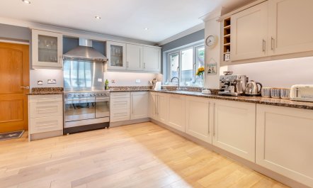 4 Bed in St. Florence 6