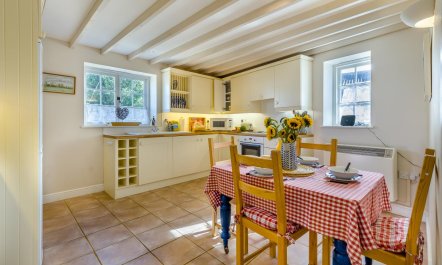 2 Bed in Burnham Market 6