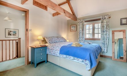 2 Bed in Corfe Castle 7