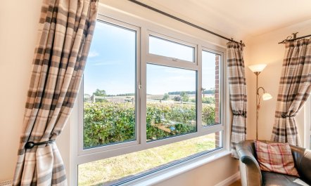 4 Bed in Woolage Green 4