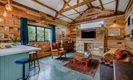 1 Bed in Ashton-under-Hill 7