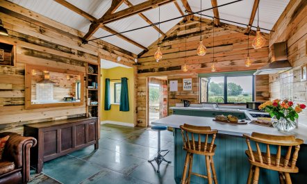 1 Bed in Ashton-under-Hill 5