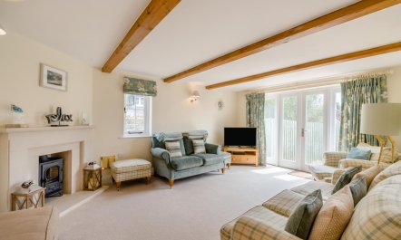 3 Bed in West Lulworth