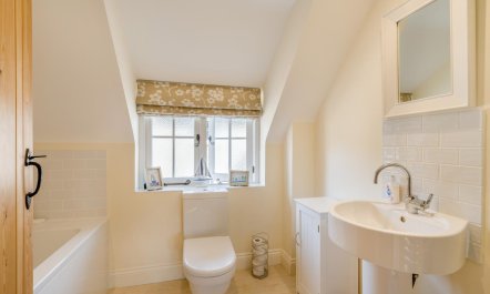 3 Bed in West Lulworth 9