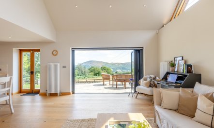 2 Bed in All Stretton 6