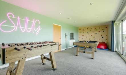 6 Bed in Winnards Perch 2